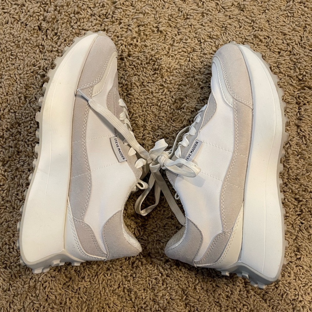 Steve Madden White and Gray Chunky Sneakers